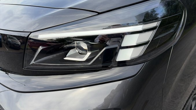 Vauxhall Vivaro L1 Diesel 1.5 Turbo D 120 Pro H1 Van - Image 57